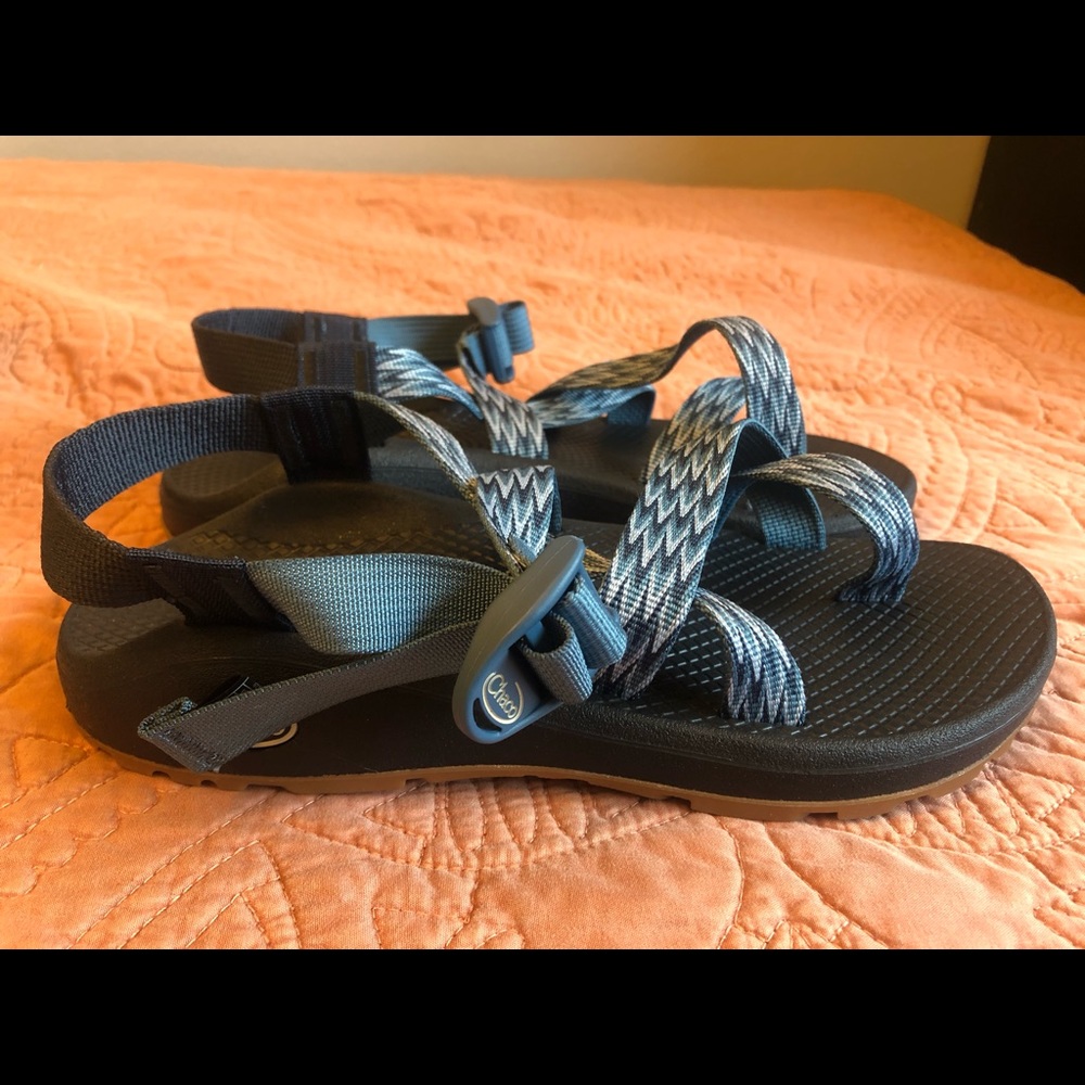Chaco Z Cloud 2 sandals in Rocket Eclipse sz 8